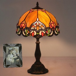 Lampa tal-mejda Tiffany...