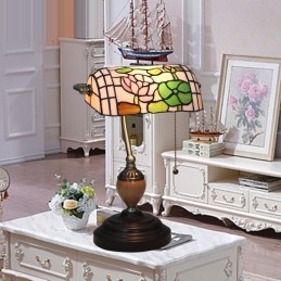 Lampa tal-mejda Tiffany...
