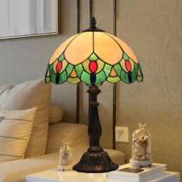 Lampa tal-mejda Tiffany...