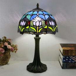 Tiffany Style Table Lamp...